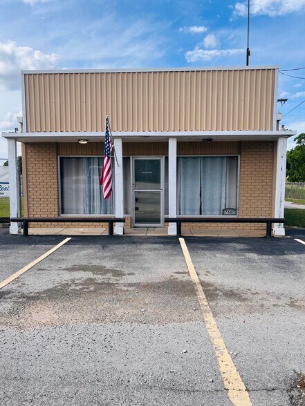 Primary Photo Of 7680 Highway 67, Comanche Office For Sale