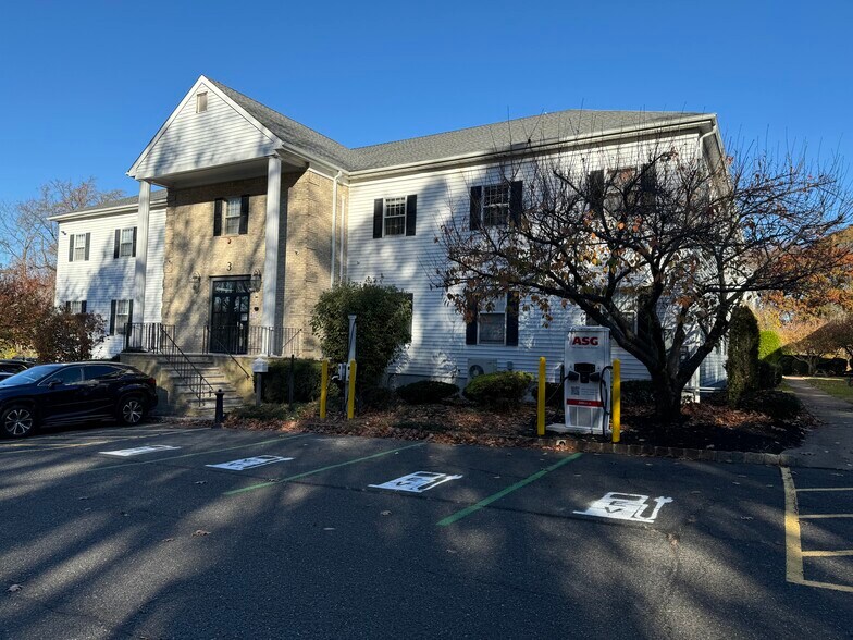 Primary Photo Of 670 N Beers St, Holmdel Medical For Sale