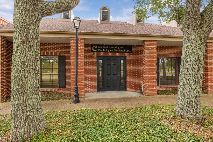 More Photos Of 1501 N Amburn Rd, Texas City Medical For Sale