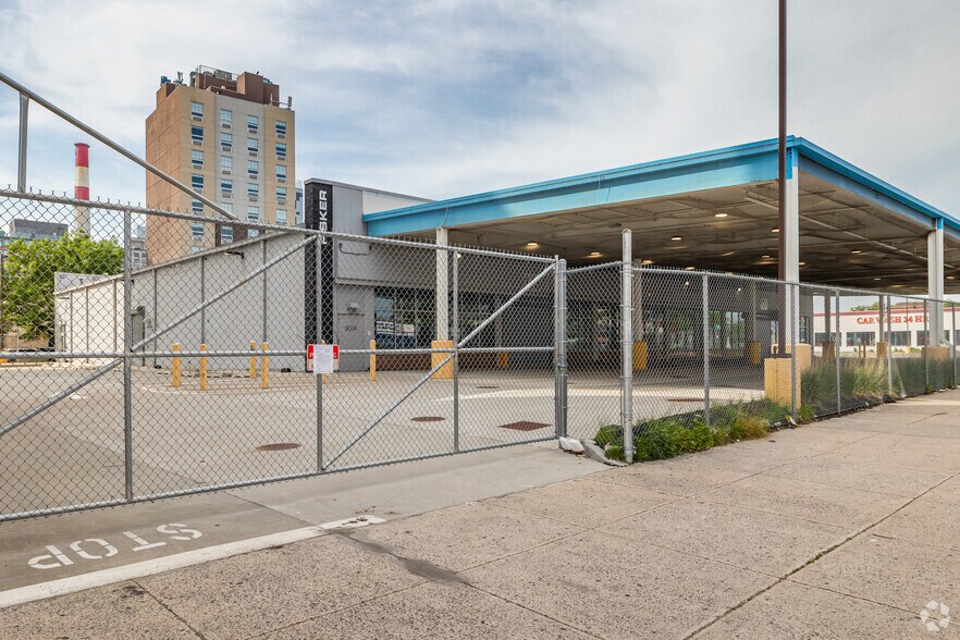 Primary Photo Of 38-50 21st St, Long Island City Warehouse For Lease