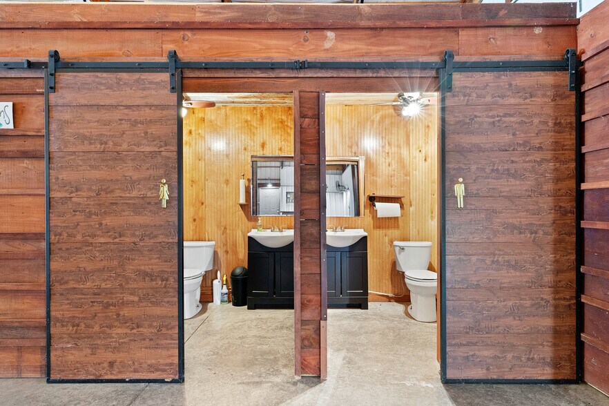 More Photos Of 80 S Sauty Rd, Guntersville Lodge Meeting Hall For Sale