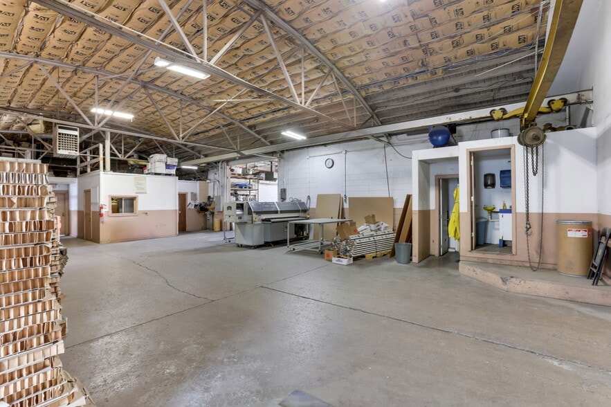 More Photos Of 2591 Harrison Rd, Columbus Warehouse For Sale