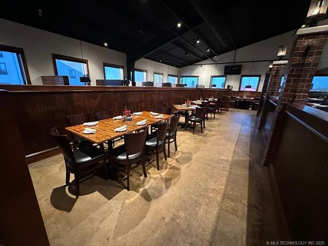 More Photos Of 207 Commerce Dr, Wewoka Restaurant For Sale