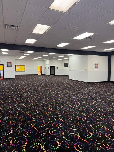 More Photos Of 77 Scattergood Dr NW, Christiansburg Warehouse For Sale
