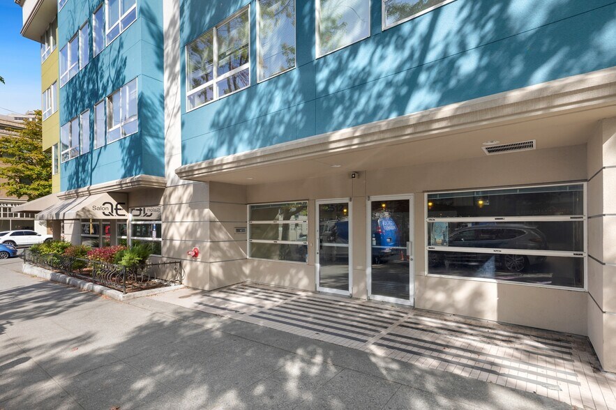 More Photos Of 2512 1st Ave, Seattle Apartments For Lease