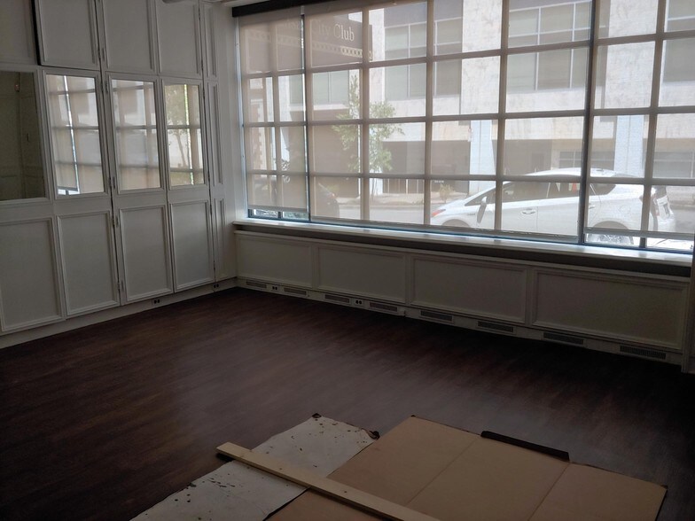 More Photos Of 918 Baltimore Ave, Kansas City Lodge Meeting Hall For Sale