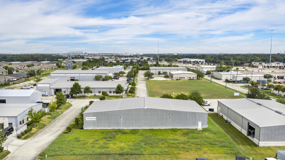 More Photos Of 1205 Butler Rd, League City Warehouse For Sale