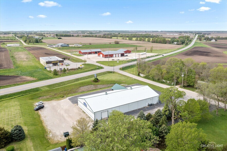 More Photos Of 105 W Illinois Route 71 Rt, Newark Freestanding For Sale