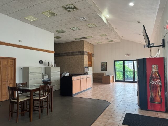 More Photos Of 1101 Lincoln Hwy, North Versailles Showroom For Sale