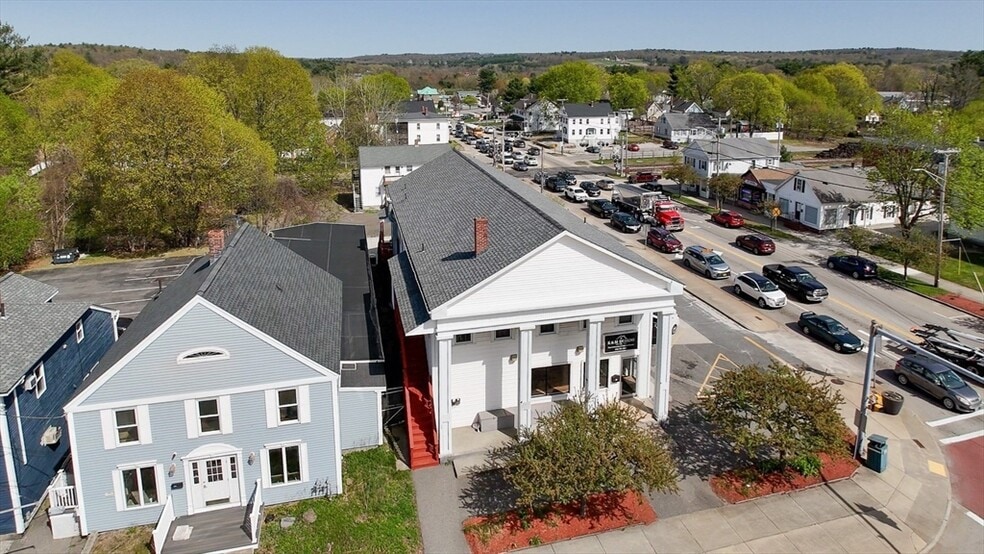 More Photos Of 308 Main St, Oxford Apartments For Sale
