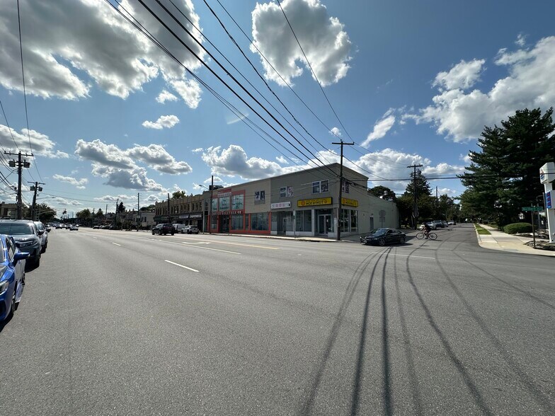 More Photos Of 11-19 Northern Blvd, Great Neck General Retail For Sale