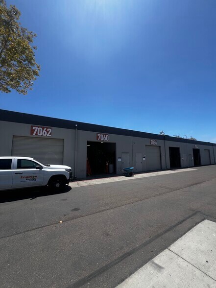 More Photos Of 7050-7062 Convoy Ct, San Diego Manufacturing For Lease