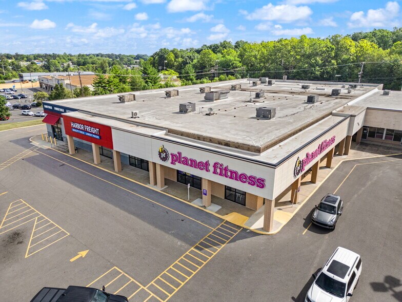 More Photos Of 700-720 N 12th St, Murray Storefront For Sale