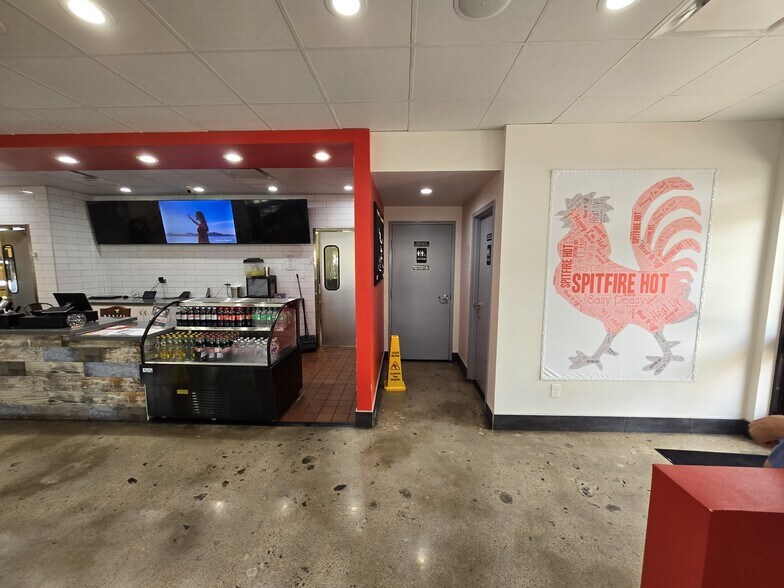 More Photos Of 4232 Highway 6 N, Houston Fast Food For Sale