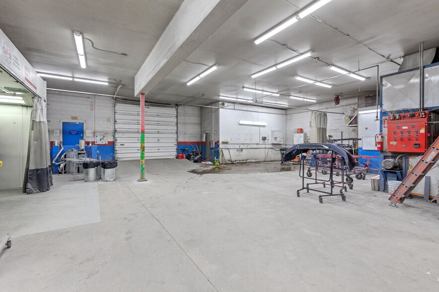 More Photos Of 2414 N 4th St, Coeur d'Alene Auto Repair For Sale