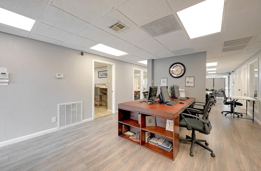 More Photos Of 8647 Wurzbach Rd, San Antonio Medical For Sale