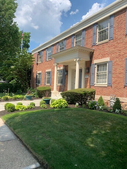 More Photos Of 1461 Franklin Ave, Garden City Office For Lease