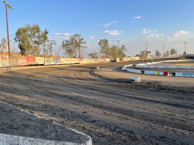 More Photos Of 5001 N Chester Ave, Bakersfield Land For Sale