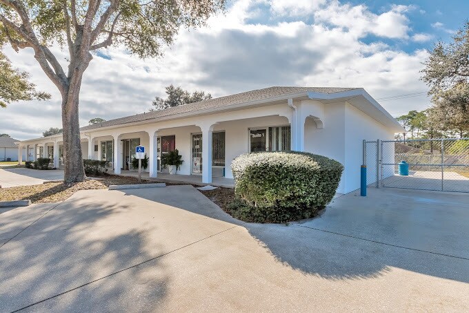 Primary Photo Of 2220 Hibiscus Dr, Edgewater Office For Lease