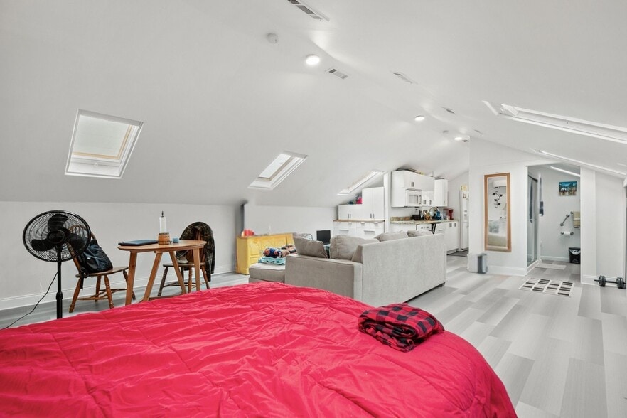 More Photos Of 7700 N Lamar Blvd, Austin Storefront Retail Office For Sale