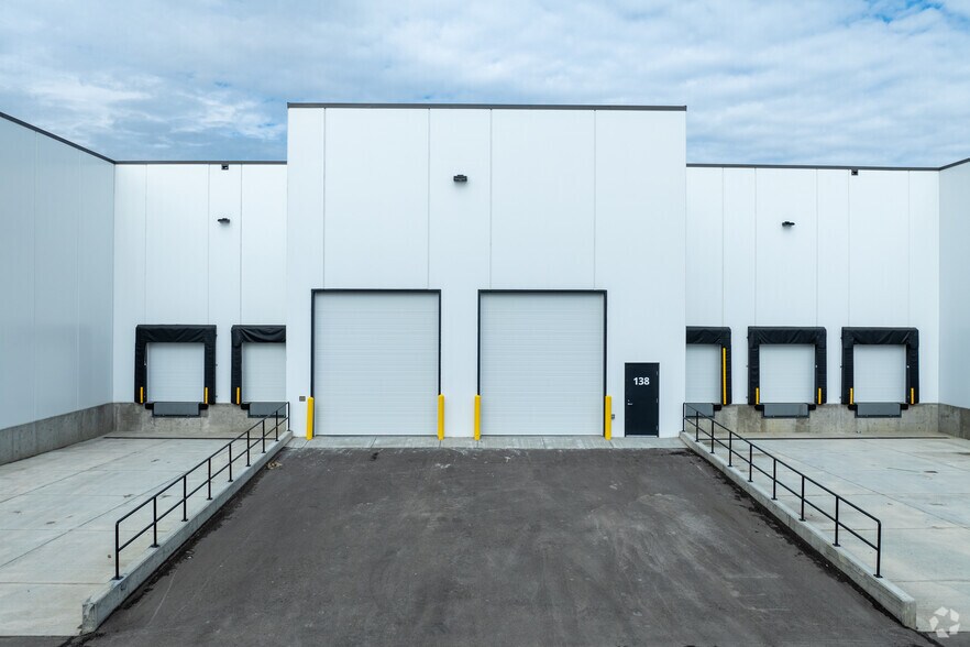 More Photos Of 9870 70 St SE, Calgary Warehouse For Sale