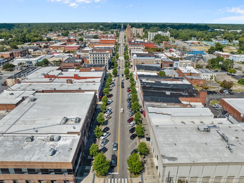 More Photos Of 115 N Queen St, Kinston General Retail For Sale