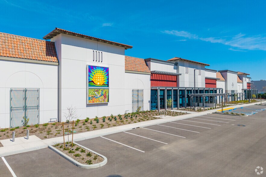 More Photos Of 3211 Mission Oaks Blvd, Camarillo Unknown For Lease