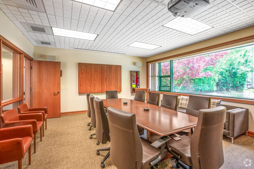 More Photos Of , Salem Office For Sale