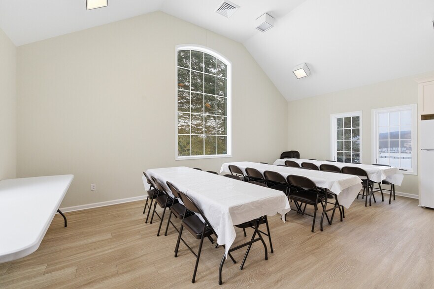 More Photos Of 1501 Millsboro Rd, Mansfield Religious Facility For Sale