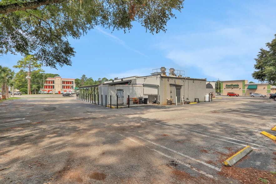 More Photos Of 11475 San Jose Blvd, Jacksonville Bar For Sale
