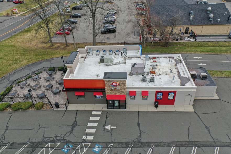 More Photos Of 845 Sullivan Ave, South Windsor Fast Food For Sale