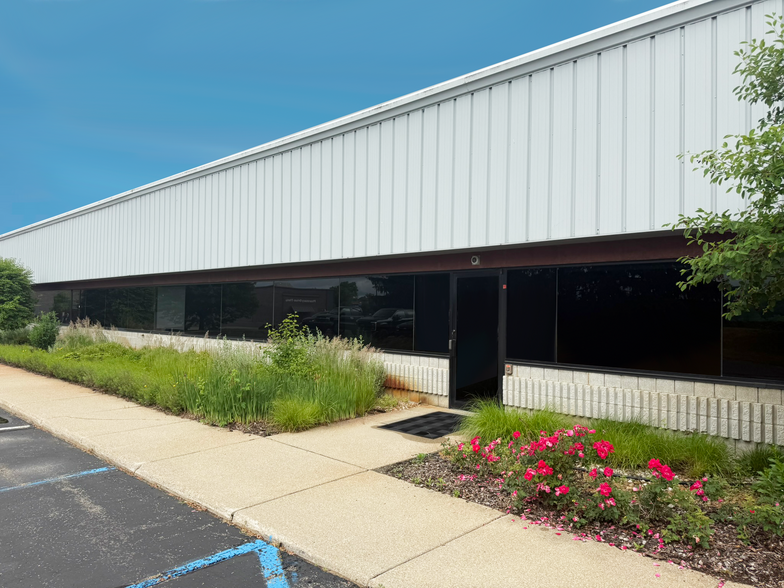 More Photos Of 839 Lenox Ave, Portage Manufacturing For Lease