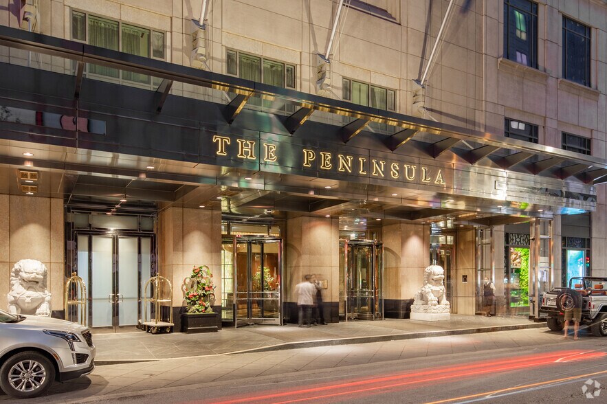More Photos Of 108 E Superior St, Chicago Hotel For Lease