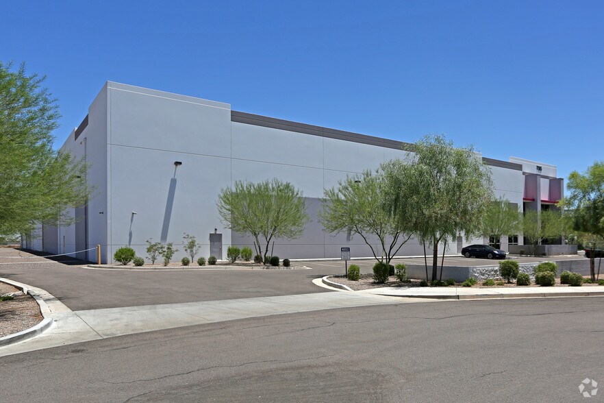 More Photos Of 705 S 94th Ave, Tolleson Distribution For Lease