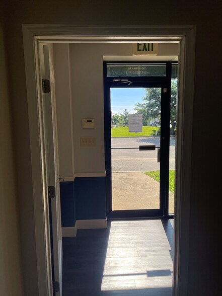 More Photos Of 7524 WB&A Rd, Glen Burnie Office For Lease