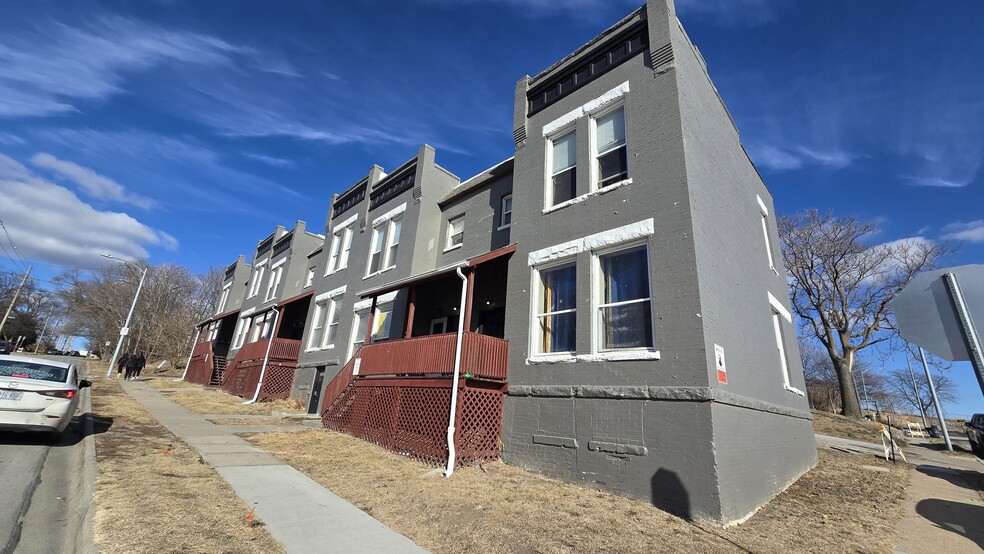 More Photos Of 1001 N 29th St, Omaha Apartments For Sale