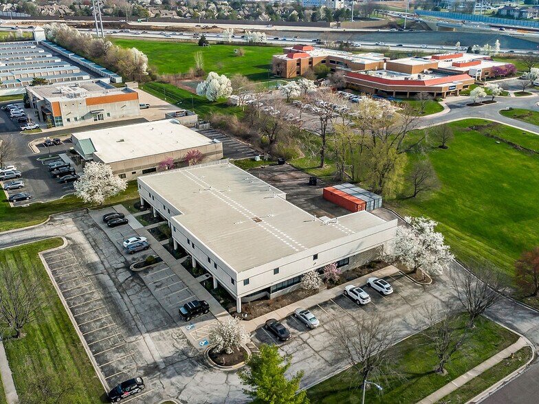 More Photos Of 12635-12651 Hemlock St, Overland Park Showroom For Sale