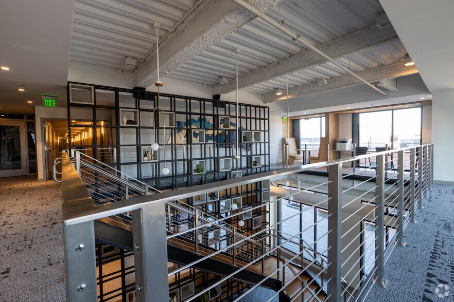 More Photos Of 52 Hanover St, Portland Apartments For Lease