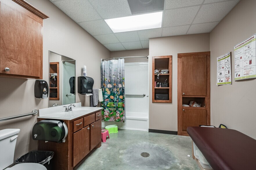 More Photos Of 23750 FM 1314 Rd, Porter Office For Sale