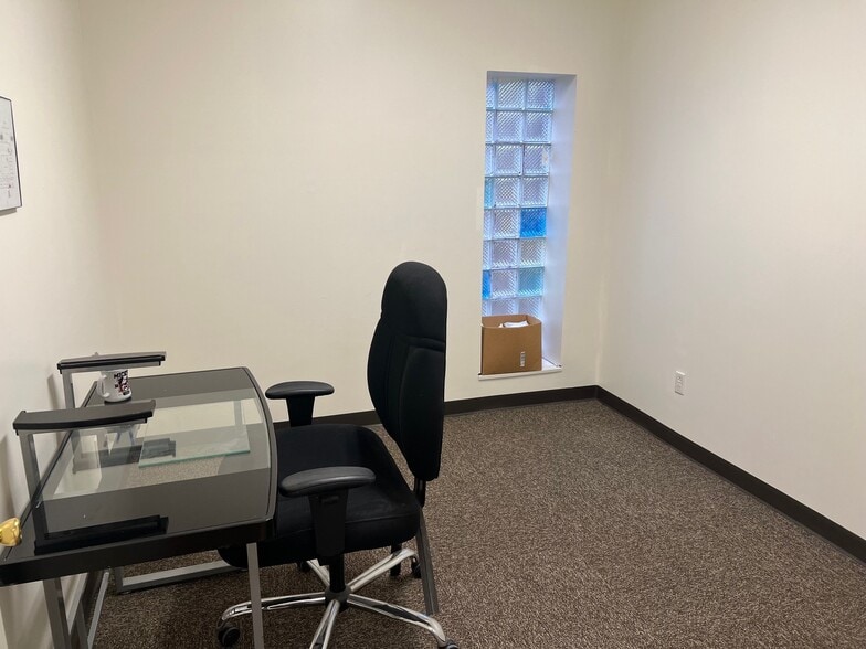 More Photos Of 2150 Greenbrier St, Charleston Office For Sale