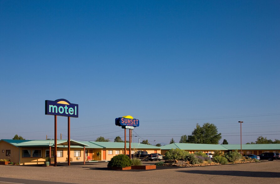 Primary Photo Of 501 E Historic Route 66, Moriarty Hotel For Sale