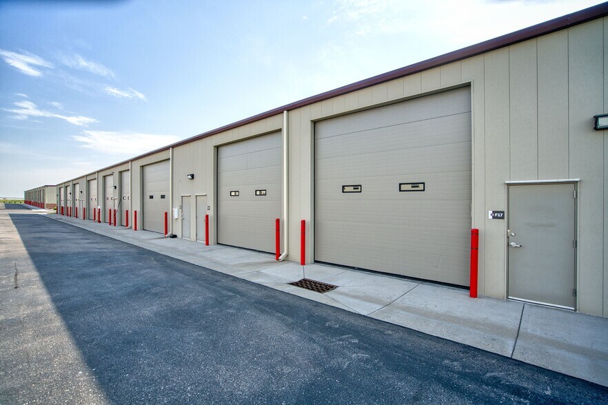 More Photos Of 151 Mt Elbert Ave, Dacono Industrial For Sale