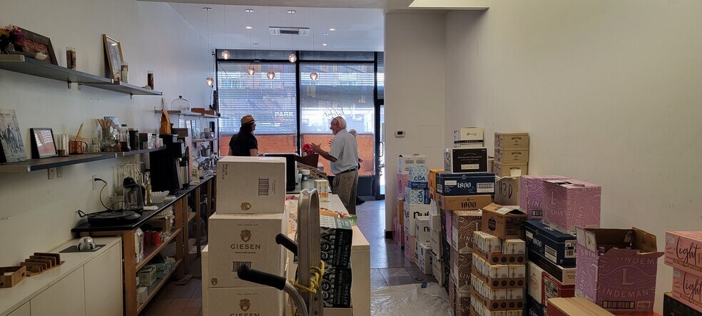 More Photos Of 716 10th Ave, New York Apartments For Lease