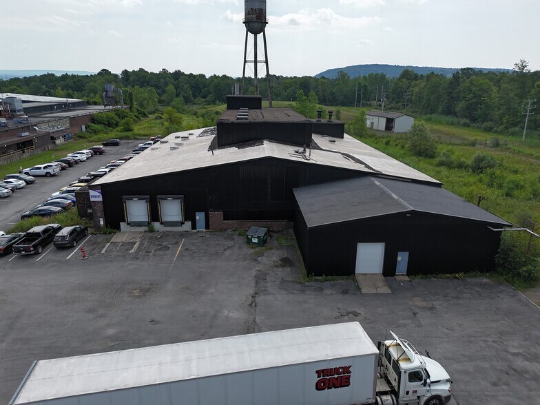 More Photos Of 2200 Bleecker St, Utica Warehouse For Lease