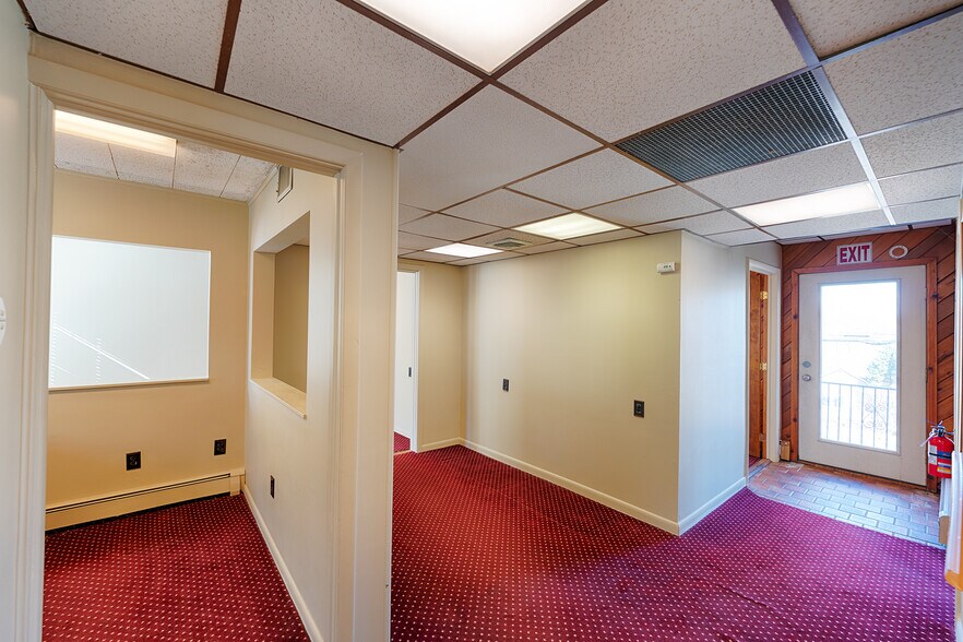 More Photos Of 105 Gleneida Ave, Carmel Office For Sale