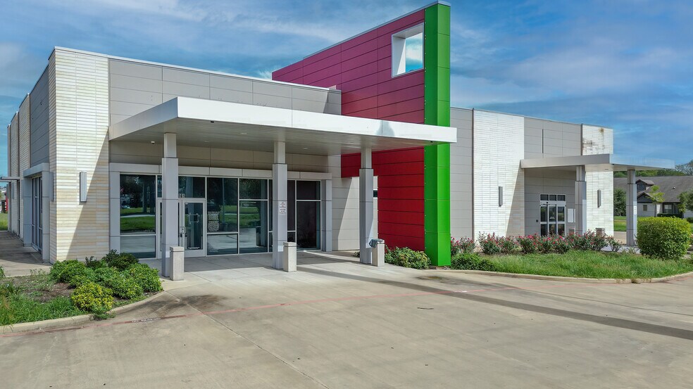 More Photos Of 101 S John Redditt Dr, Lufkin Medical For Sale