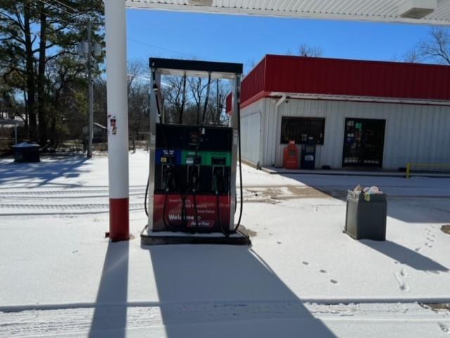 More Photos Of 155 Main, Oaks Convenience Store For Sale