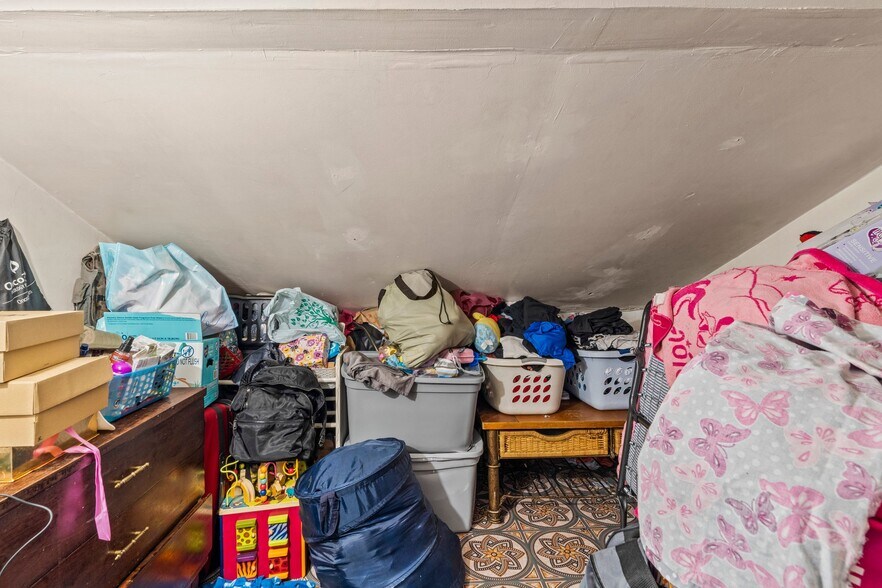 More Photos Of 129-131 E Roosevelt Blvd, Philadelphia Apartments For Sale