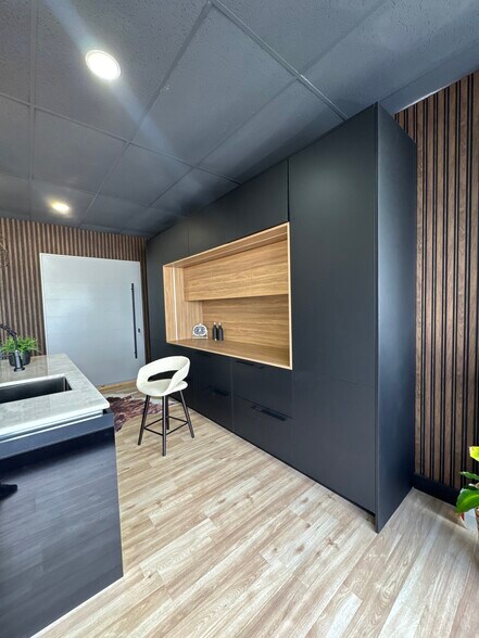 More Photos Of 5200 N Federal Hwy, Fort Lauderdale Unknown For Lease