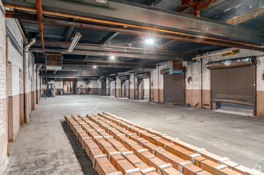 More Photos Of 4100 Payne Ave, Cleveland Warehouse For Lease